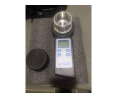Handheld coffee beans moisture meters