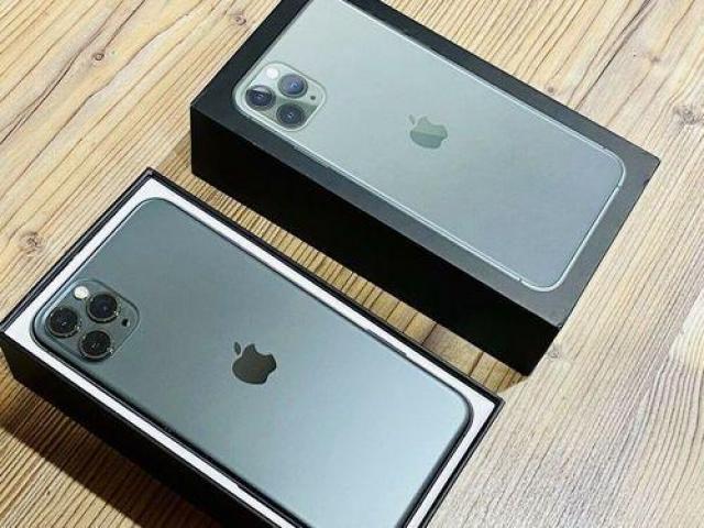 brand new Apple iPhone , Samsung