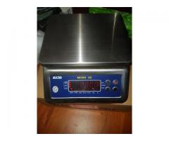 laboratory weighing Scales in Kampala